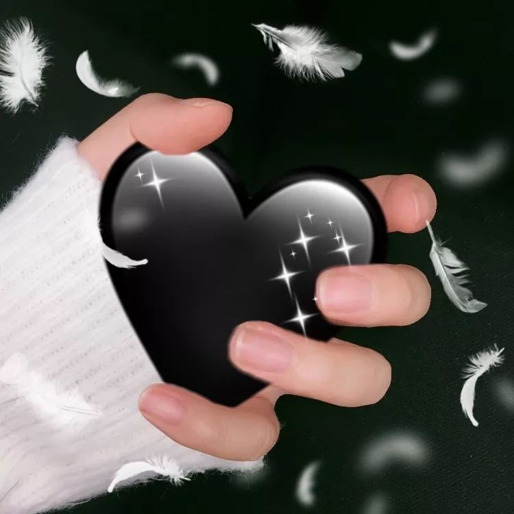 怎么用Picart和美图秀秀P出手握爱心的图？