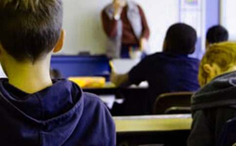 学前教育毕业自荐信