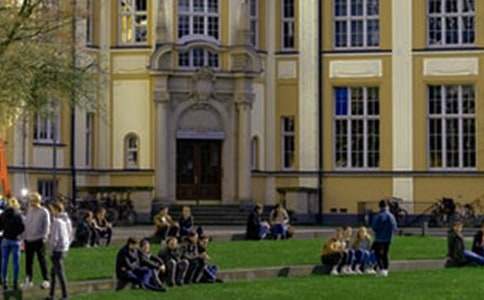 大学生毕业院系鉴定评语380句