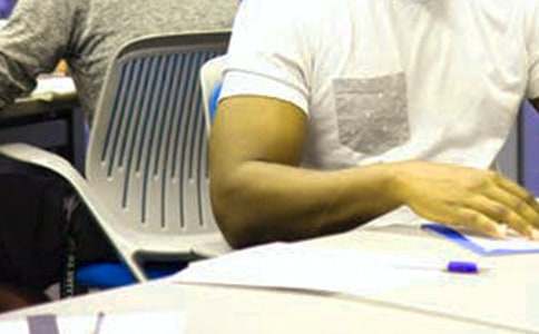 电大学生毕业自我鉴定