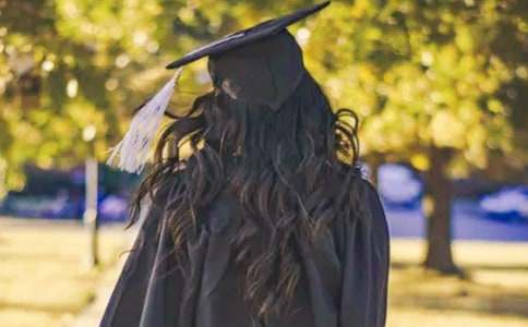 新闻学专业大学生自荐信