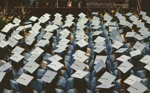 高中毕业生自我鉴定范文(集锦15篇)