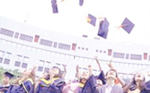 毕业鉴定书应“量身订做”