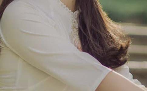 适合女生朗诵的古诗歌