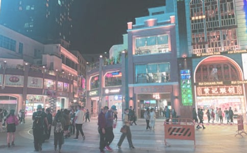 广场的早晨作文7篇