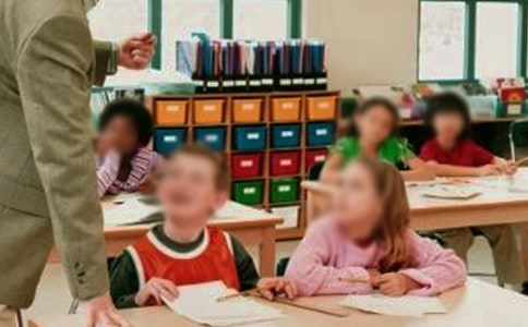 未来的书包小学生想象作文400字