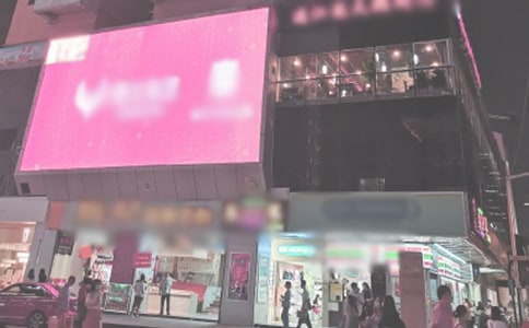 广场的早晨作文400字