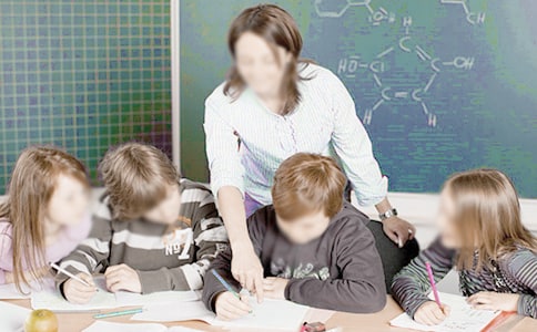 议论文:多媒体在语文教学中的弊端