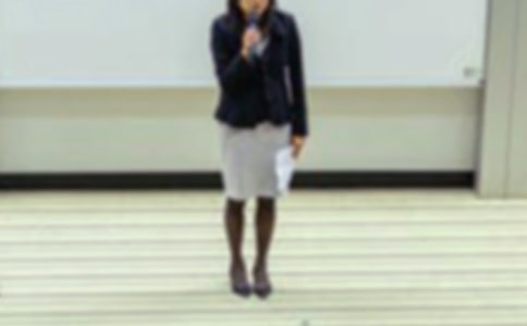 英语演讲稿:Love in High School