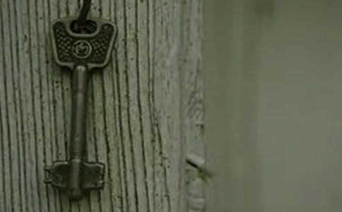 快乐的钥匙在手中作文