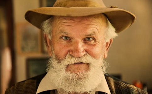 爷爷是我最敬佩的一个人400字作文