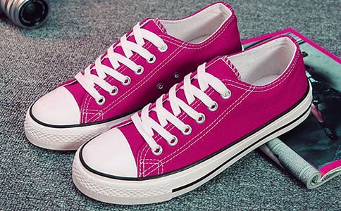 三年级买鞋子暑假作文