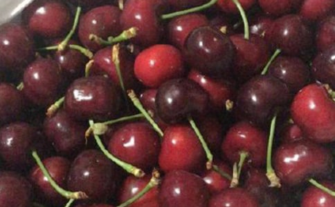 家门前的樱桃树六年级作文