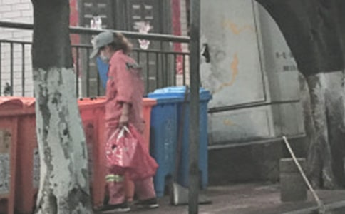 关爱环卫工人作文6篇