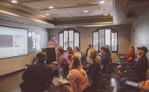 心有繁花清香自留学生作文