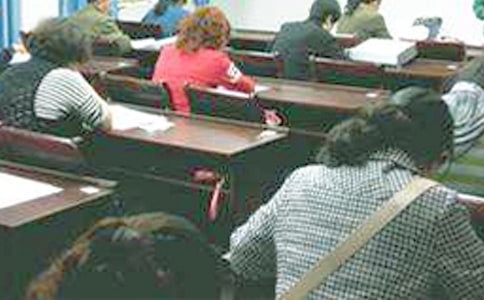 描写考试场景的作文400字（通用8篇）