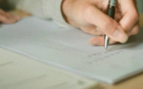 别让洋范代替了传统作文