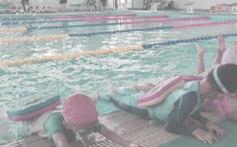 第一次游泳的小学作文