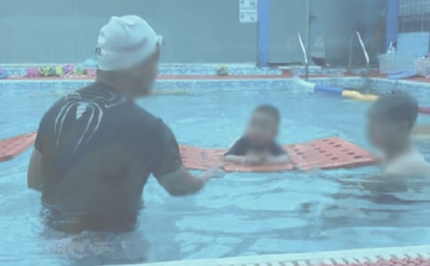 暑假我第一次学游泳450字作文