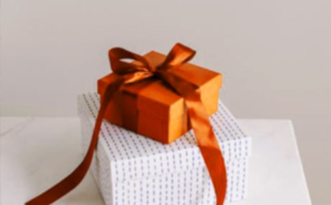 福利院送爱心作文