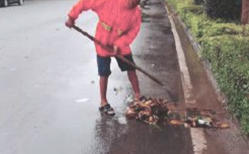 关于环卫工人的描写作文（精选26篇）