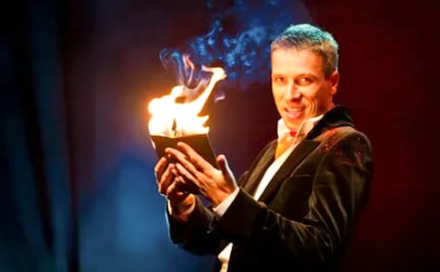 时间就像魔术师作文600字