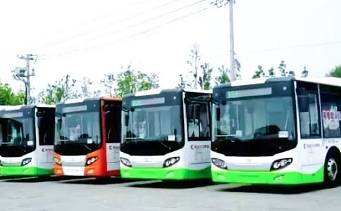 公交车上不和谐的一幕作文