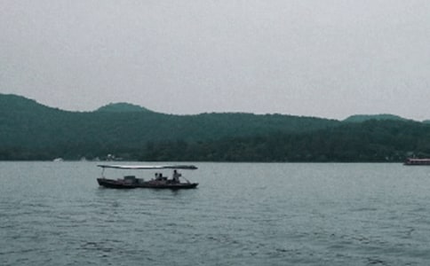 畅游西湖的作文