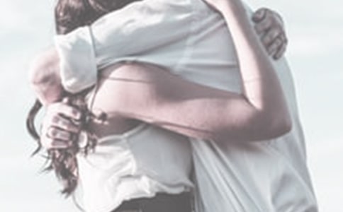 拥抱理想作文800字