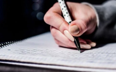 四季之歌作文(精选15篇)