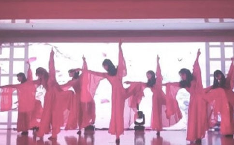 第一次上台表演一年级作文