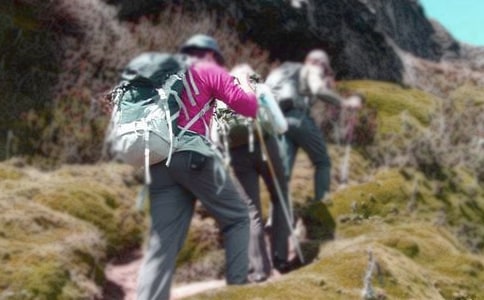 爬山的哲理故事