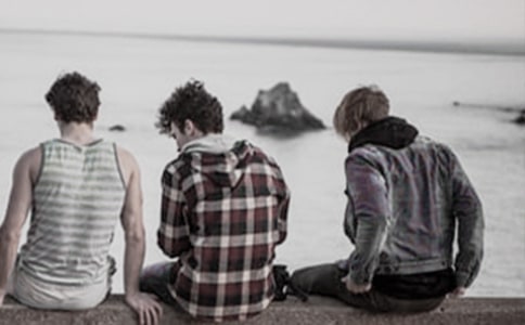 齐桓公少年夺位名人故事