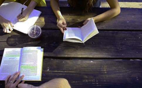 大学生毕业留言文章