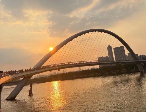 “五一”出境游福州人最“中意”香港